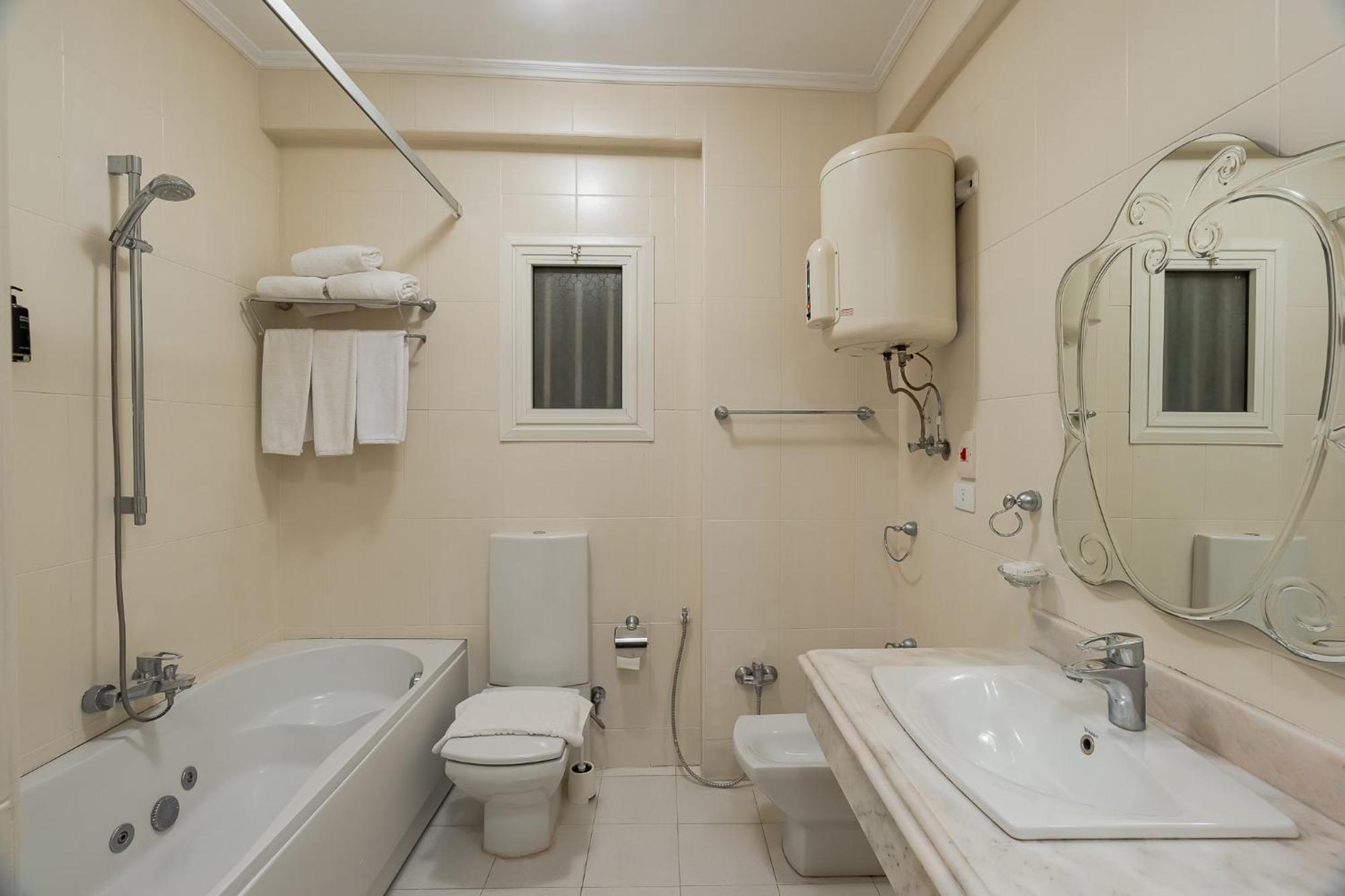 Brassbell L Zamalek L Om Kolthoom L Central Location Кайро Екстериор снимка